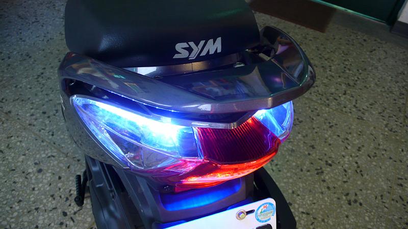 motorcycle_b03.JPG